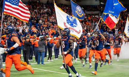 UTSA to kick off 15th season Saturday at No. 19 Texas A&M