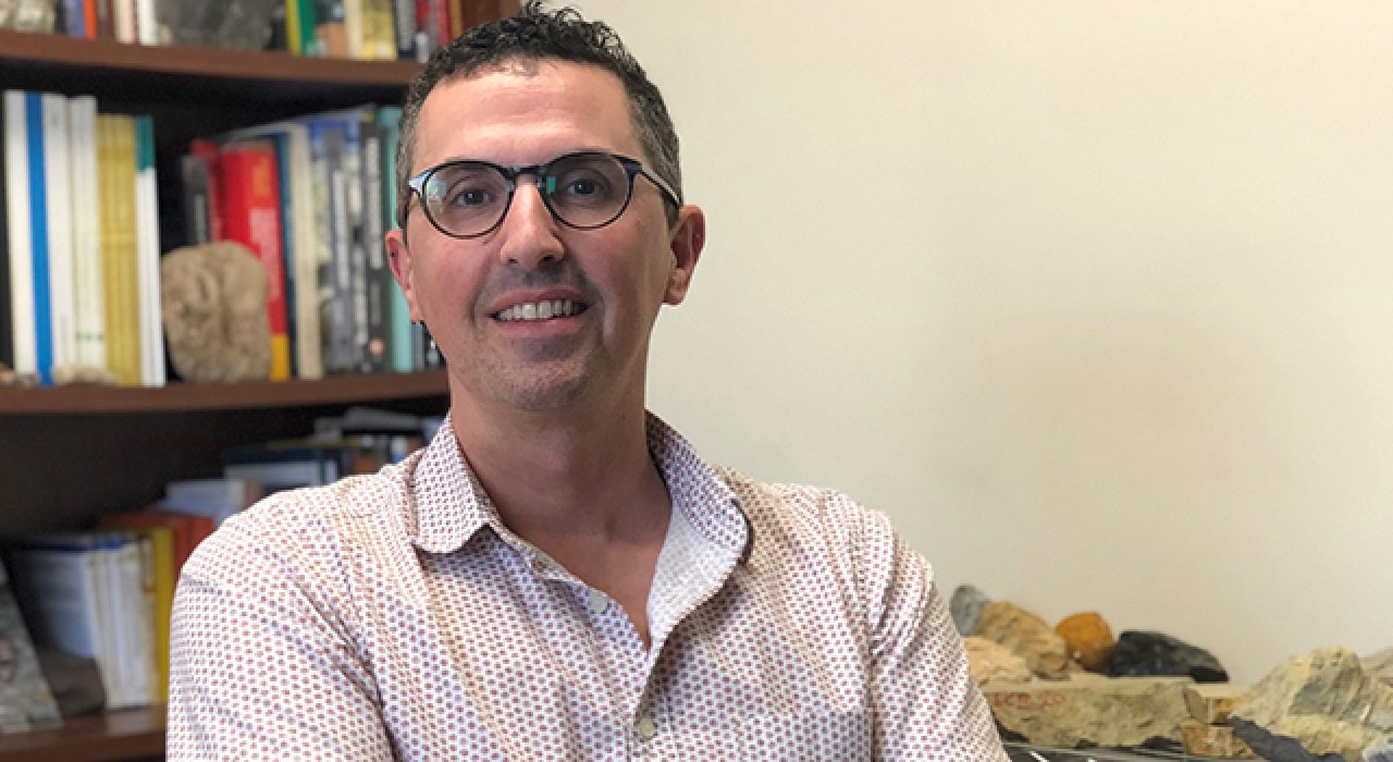 Alexis Godet receives NSF Career Award to study the resilience of ancient reef systems.
