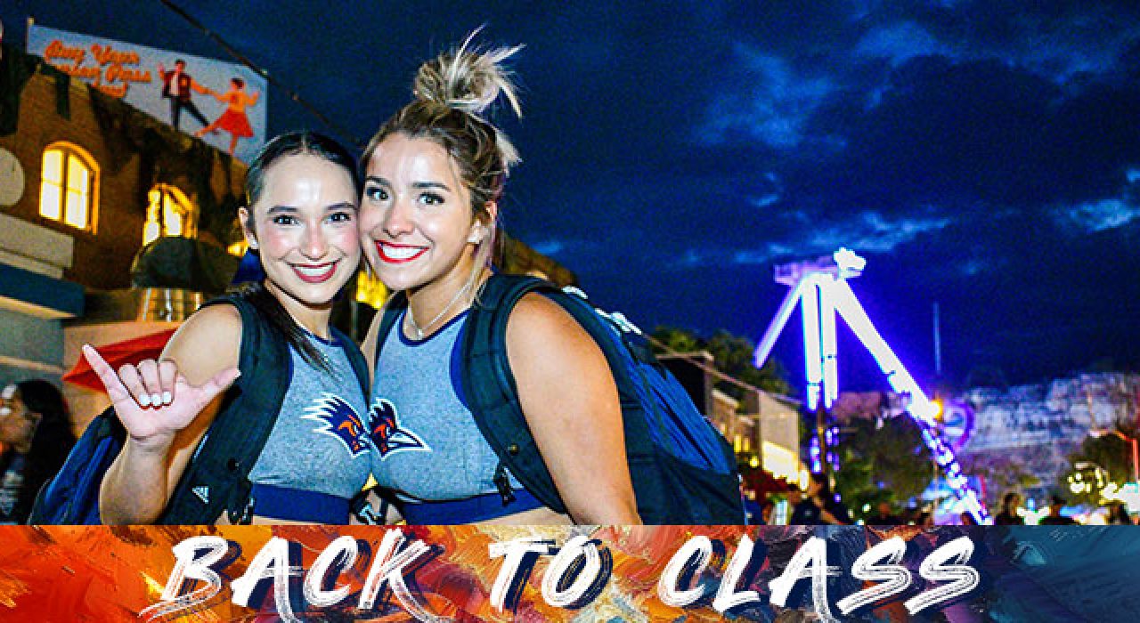 BTC-howdy-rowdy_780 Several Roadrunners ride the Cliffhanger at Six Flags Fiesta Texas during Howdy Rowdy Bash.