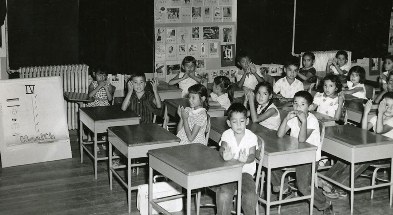 vintage photo of children in the blackwell school classroom