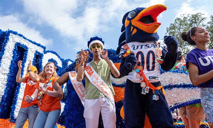 ¡Viva Fiesta! UTSA celebrates with medals, parades and royalty