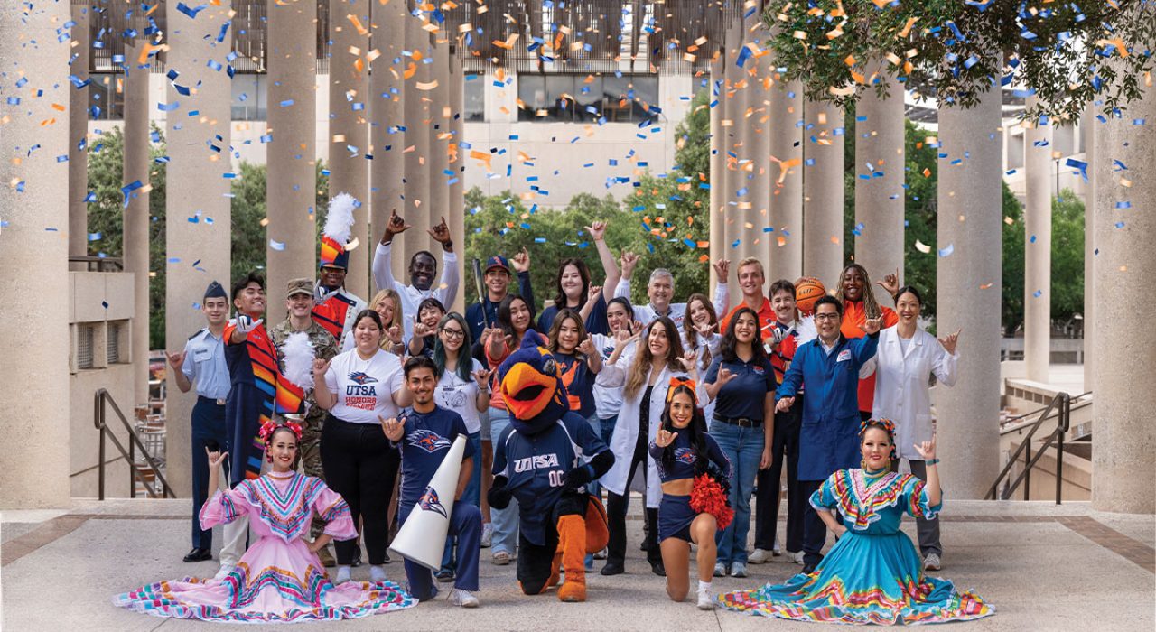 Roadrunners celebrate UTSA's successful Be Bold campaign.