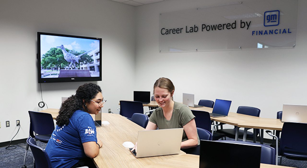 career-lab-780