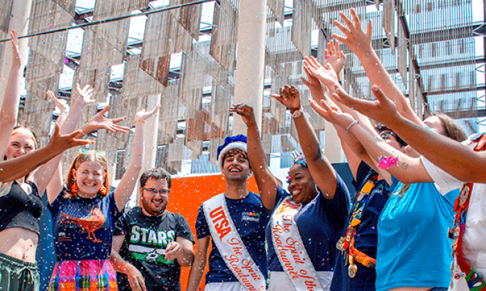 Día en la Sombrilla brings Fiesta spirit to UTSA today