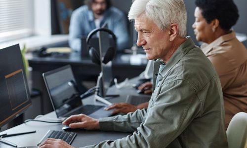 Using AI, researchers customize digital literacy training for small business owners