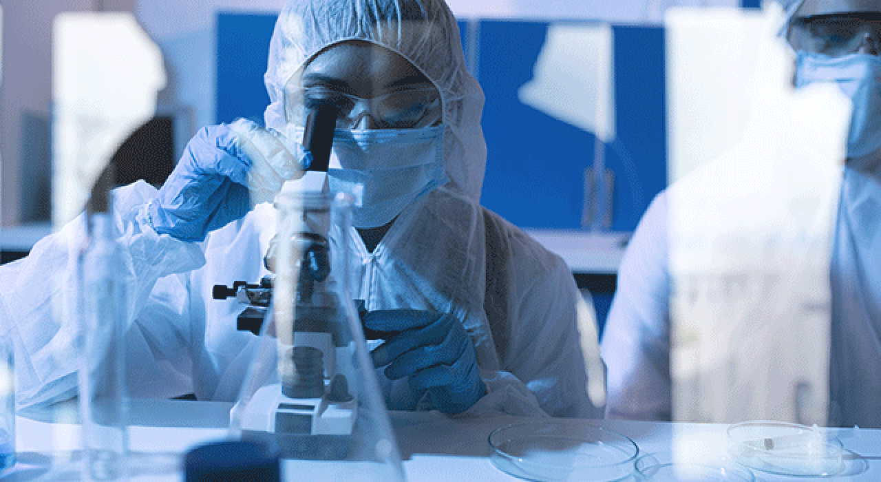 lab-doctor-research-780