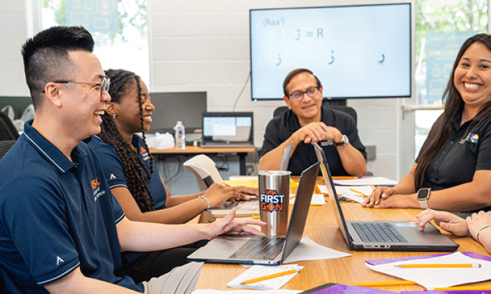 School of Data Science kicks off career course for nonprofit interns