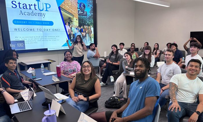 Students bridge entrepreneurship and community impact in Najim Center program