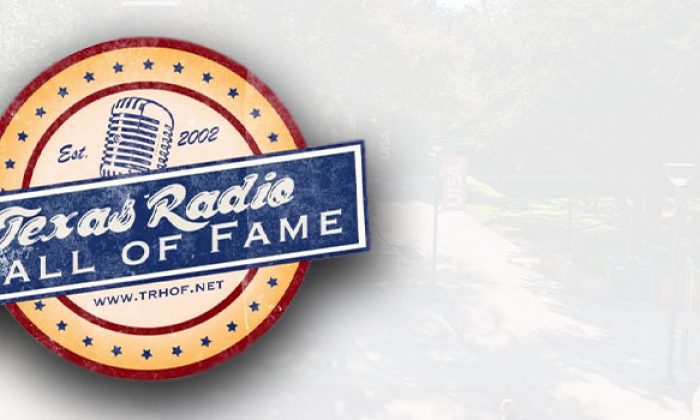 UTSA spokesman inducted into Texas Radio Hall of Fame