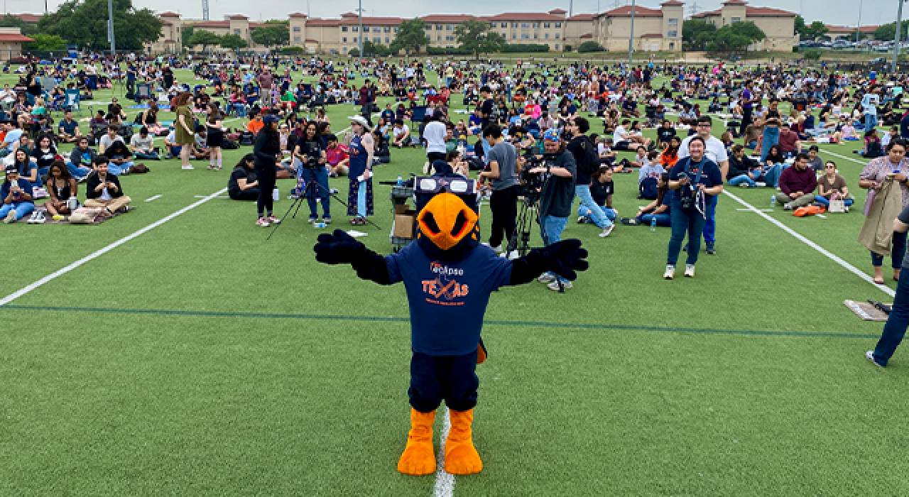 utsatoday_780_ROWDY