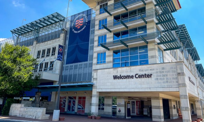 ‘Free Week’ prompts a massive surge in applications to UT San Antonio